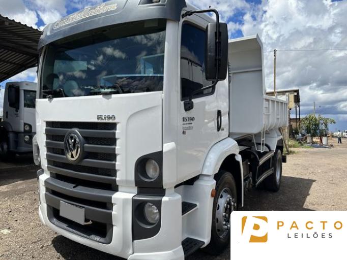 VOLKSWAGEN CONSTELLATION 15-190 13/13