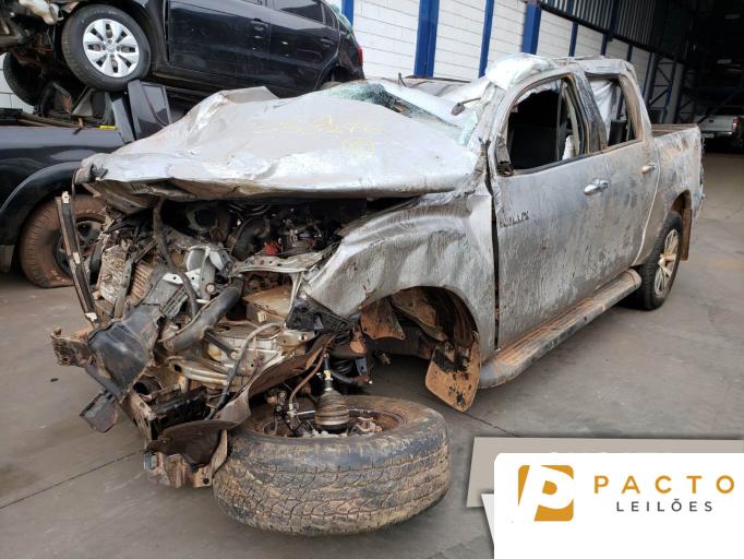 TOYOTA HILUX CD 19/19