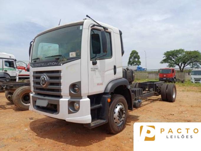 VOLKSWAGEN CONSTELLATION 23/24