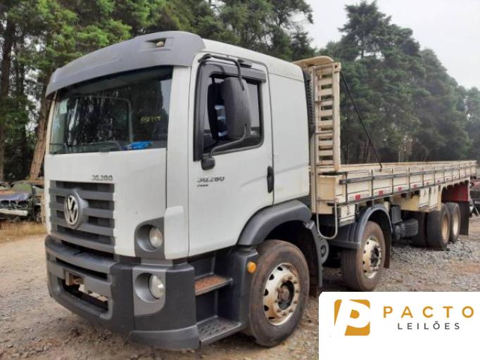 VOLKSWAGEN CONSTELLATION 19/20